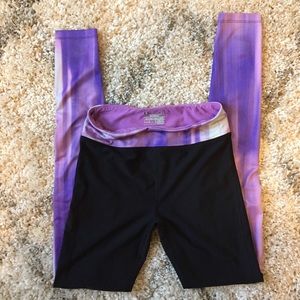 Under Armour compression leggings